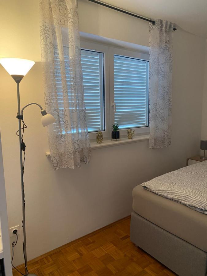 Apartment Privlaka Direkt Am Strand Mit Klima Und Neuem Badezimmer Haustiere Sind Willkommen エクステリア 写真
